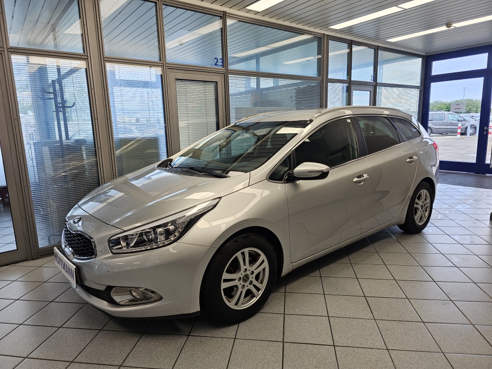 Kia Ceed EX für nur 8.150,- € bei Hoffmann Automobile in Wolfsburg kaufen und sofort mitnehmen