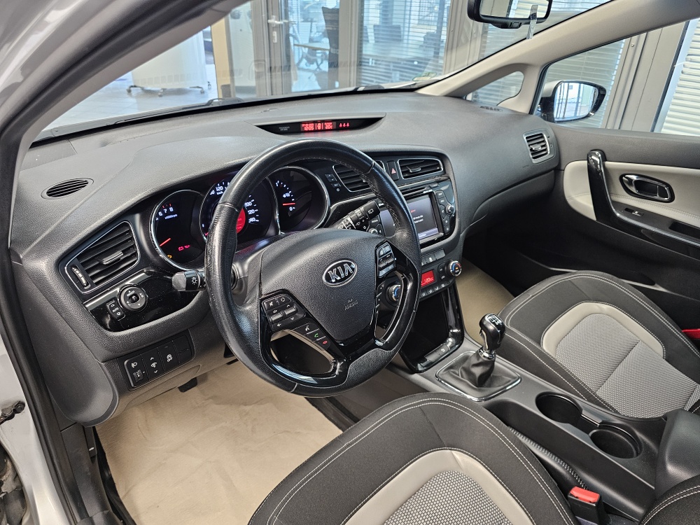 Kia Ceed  bei Hoffmann Automobile in Wolfsburg kaufen und sofort mitnehmen - Bild 12
