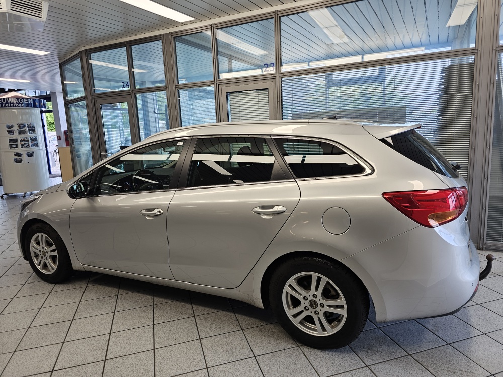 Kia Ceed  bei Hoffmann Automobile in Wolfsburg kaufen und sofort mitnehmen - Bild 15
