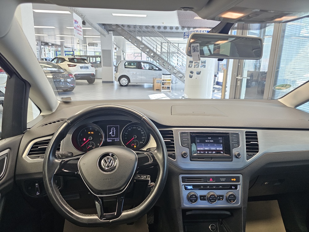 VW Golf Sportsvan  bei Hoffmann Automobile in Wolfsburg kaufen und sofort mitnehmen - Bild 11