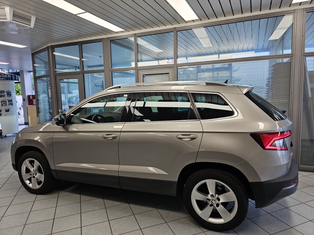 Skoda Karoq  bei Hoffmann Automobile in Wolfsburg kaufen und sofort mitnehmen - Bild 19