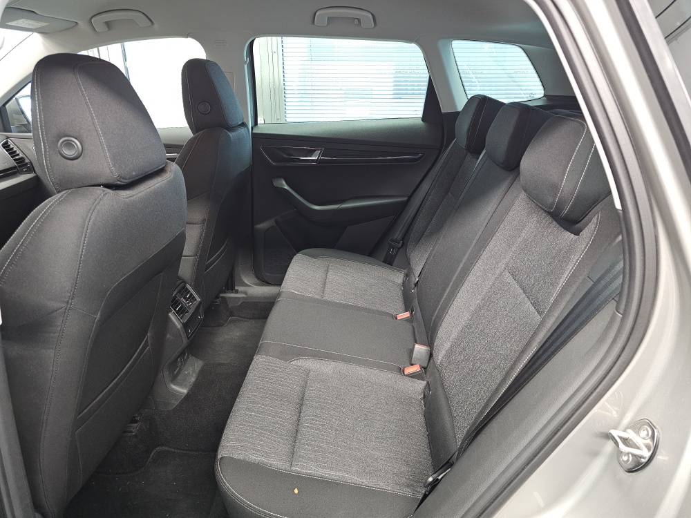 Skoda Karoq  bei Hoffmann Automobile in Wolfsburg kaufen und sofort mitnehmen - Bild 5