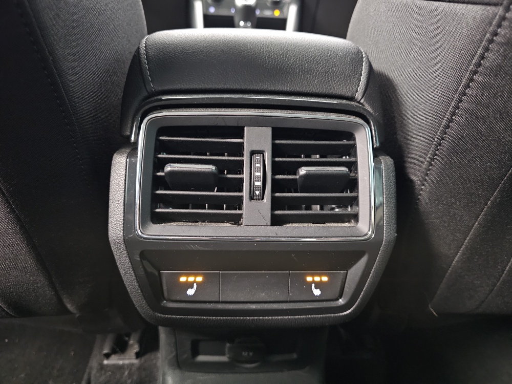 Skoda Karoq  bei Hoffmann Automobile in Wolfsburg kaufen und sofort mitnehmen - Bild 7