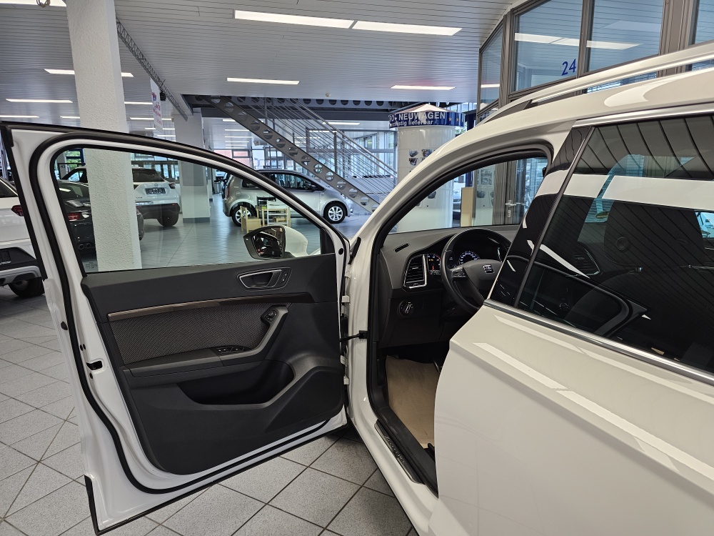 Seat Ateca  bei Hoffmann Automobile in Wolfsburg kaufen und sofort mitnehmen - Bild 15