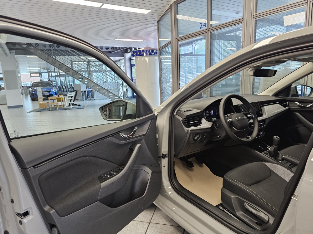 Skoda Scala bei Hoffmann Automobile in Wolfsburg kaufen und sofort mitnehmen - Bild 24