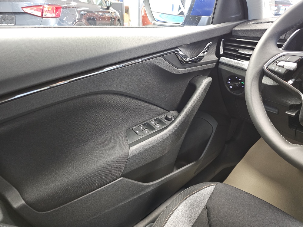 Skoda Scala bei Hoffmann Automobile in Wolfsburg kaufen und sofort mitnehmen - Bild 20