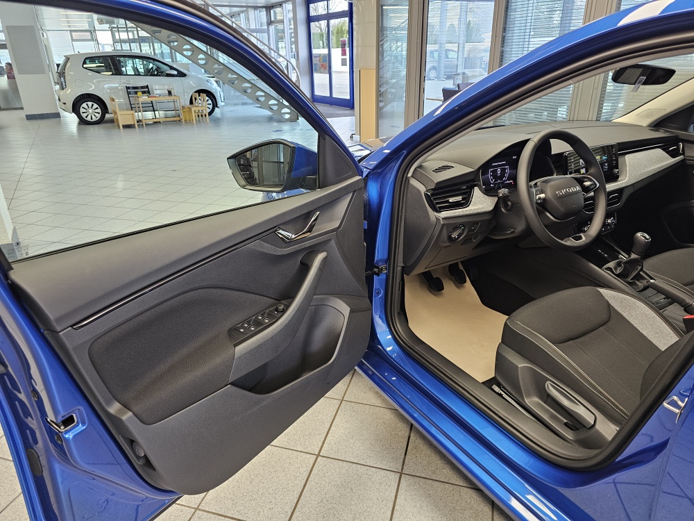 Skoda Scala bei Hoffmann Automobile in Wolfsburg kaufen und sofort mitnehmen - Bild 24