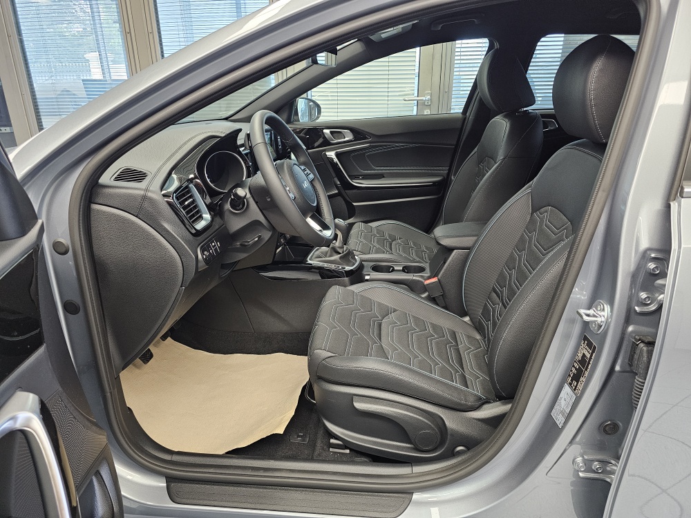 Kia Ceed  bei Hoffmann Automobile in Wolfsburg kaufen und sofort mitnehmen - Bild 22