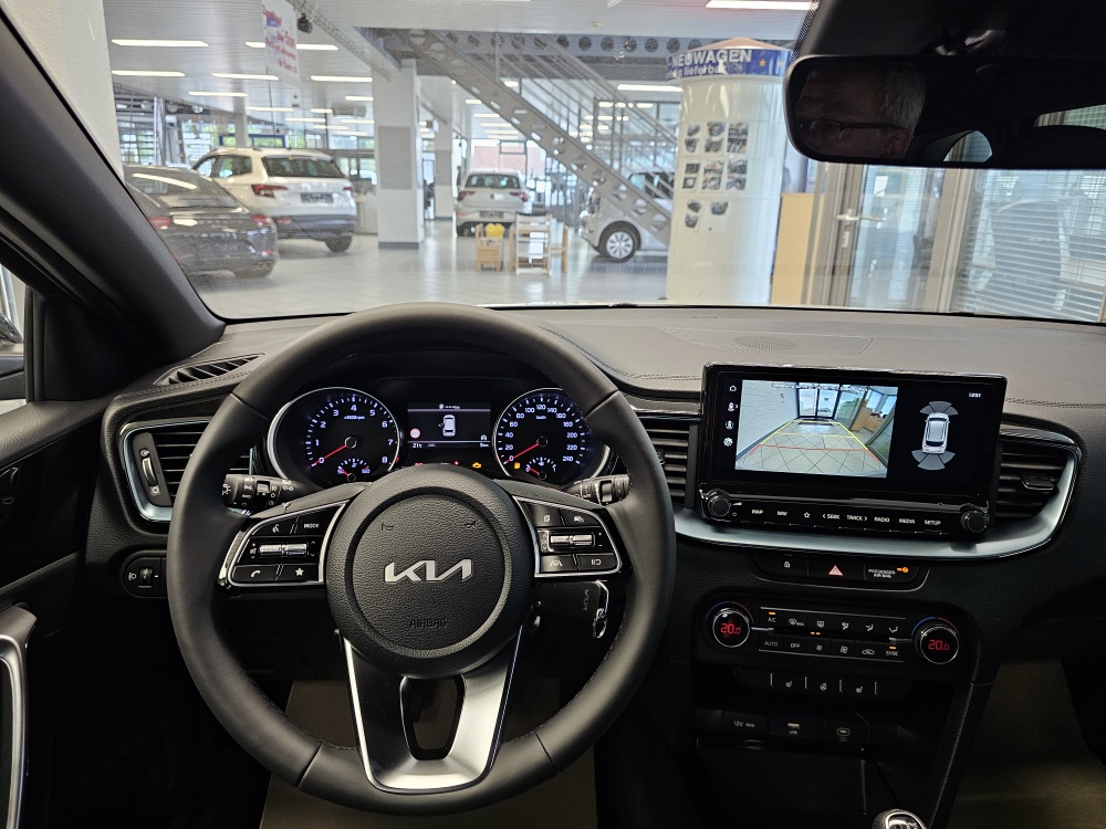 Kia Ceed  bei Hoffmann Automobile in Wolfsburg kaufen und sofort mitnehmen - Bild 17