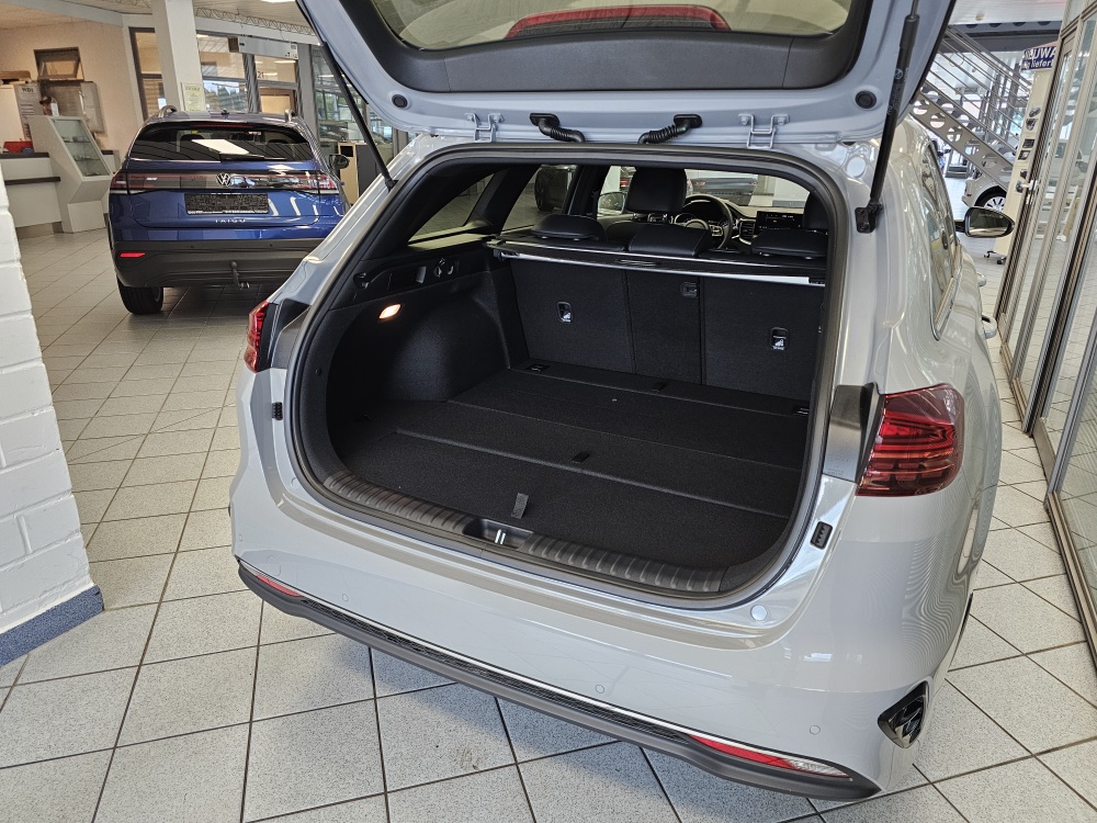Kia Ceed  bei Hoffmann Automobile in Wolfsburg kaufen und sofort mitnehmen - Bild 2