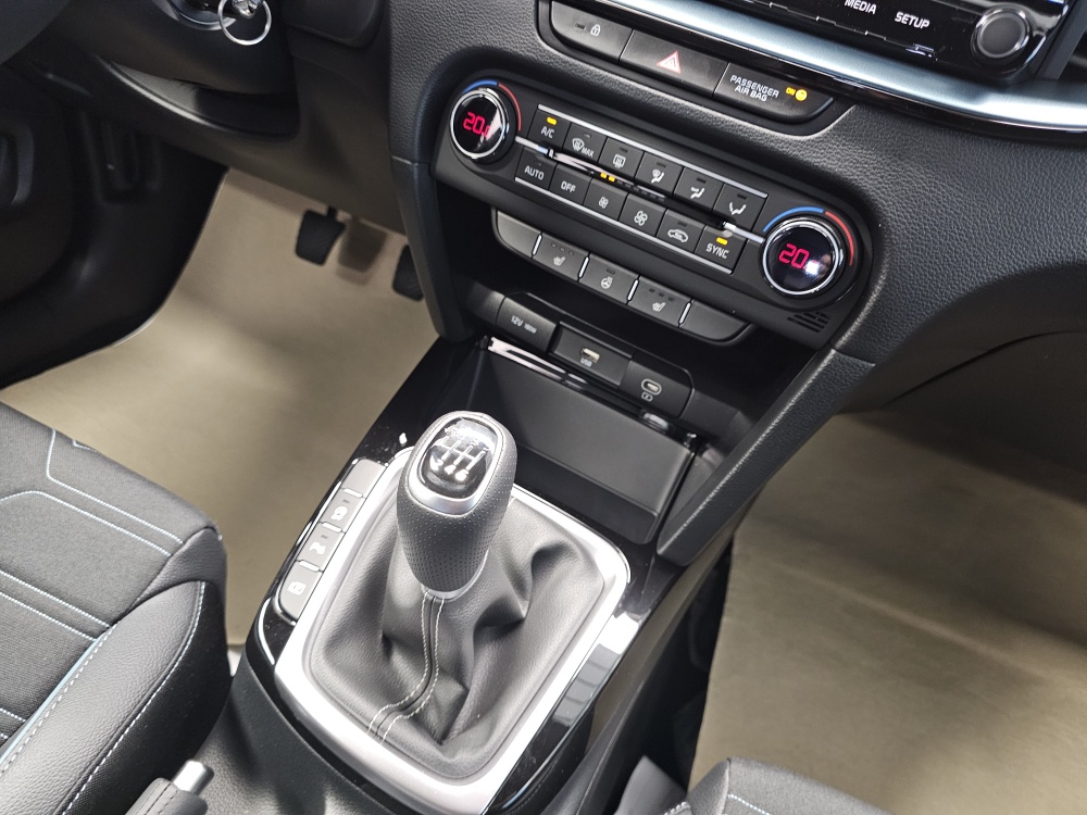 Kia Ceed  bei Hoffmann Automobile in Wolfsburg kaufen und sofort mitnehmen - Bild 6