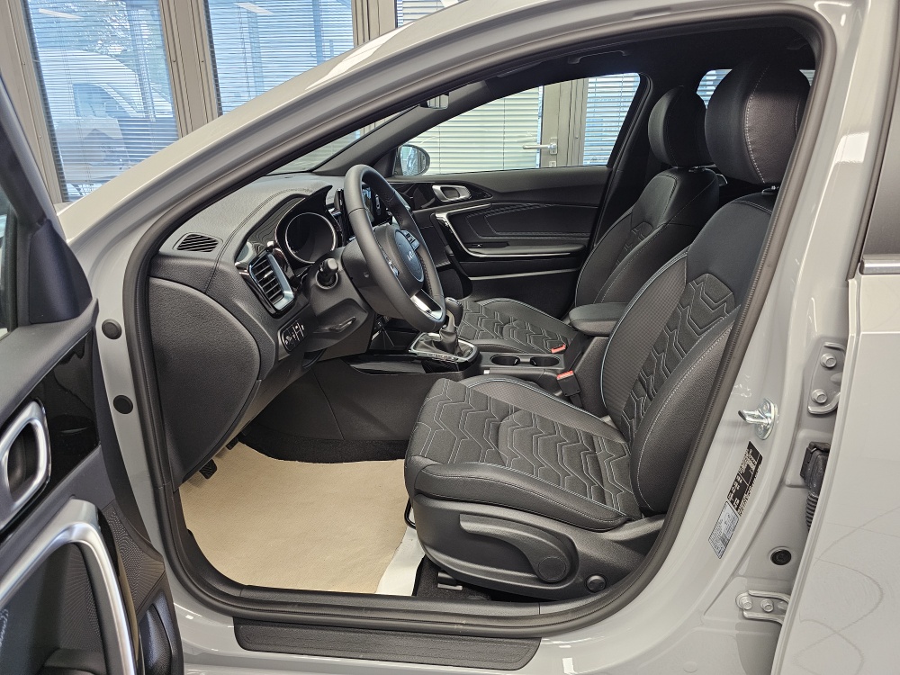 Kia Ceed  bei Hoffmann Automobile in Wolfsburg kaufen und sofort mitnehmen - Bild 19