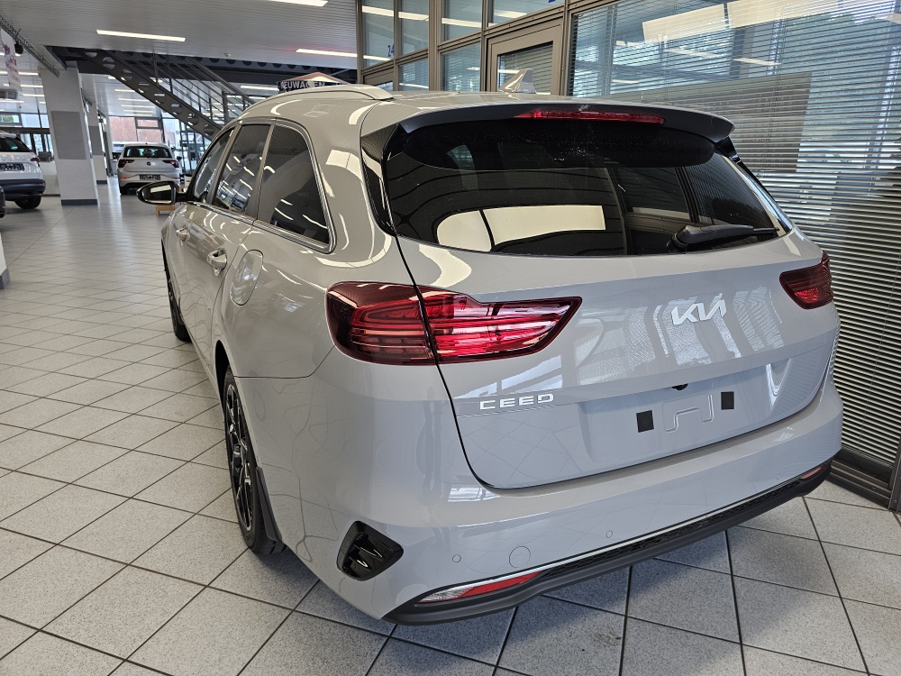 Kia Ceed  bei Hoffmann Automobile in Wolfsburg kaufen und sofort mitnehmen - Bild 3