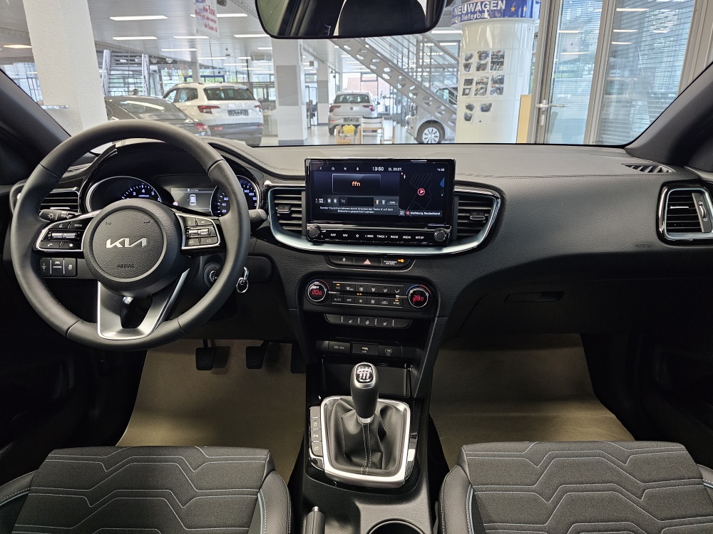 Kia Ceed  bei Hoffmann Automobile in Wolfsburg kaufen und sofort mitnehmen - Bild 5