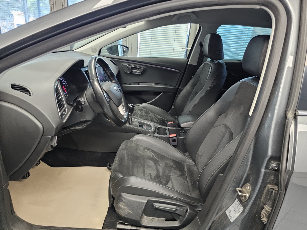 Seat Leon Sportstourer  ST  bei Hoffmann Automobile in Wolfsburg kaufen und sofort mitnehmen - Bild 15