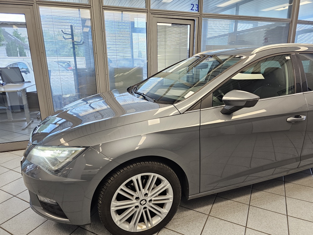 Seat Leon Sportstourer  ST  bei Hoffmann Automobile in Wolfsburg kaufen und sofort mitnehmen - Bild 18