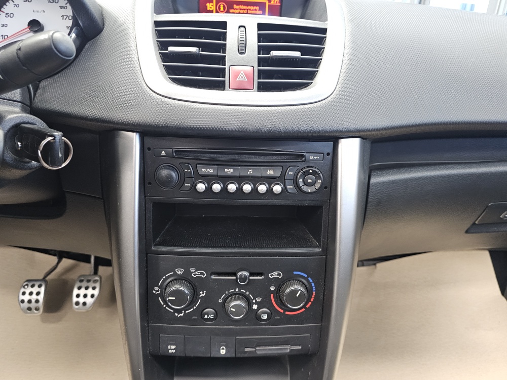Peugeot 207 CC  bei Hoffmann Automobile in Wolfsburg kaufen und sofort mitnehmen - Bild 7