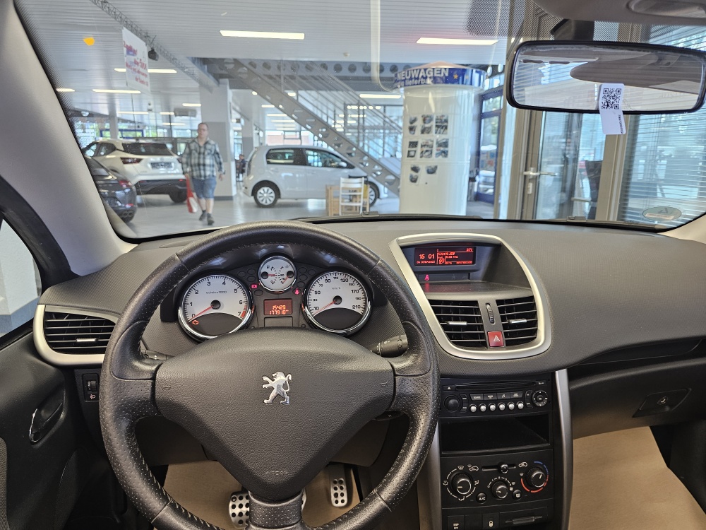 Peugeot 207 CC  bei Hoffmann Automobile in Wolfsburg kaufen und sofort mitnehmen - Bild 8