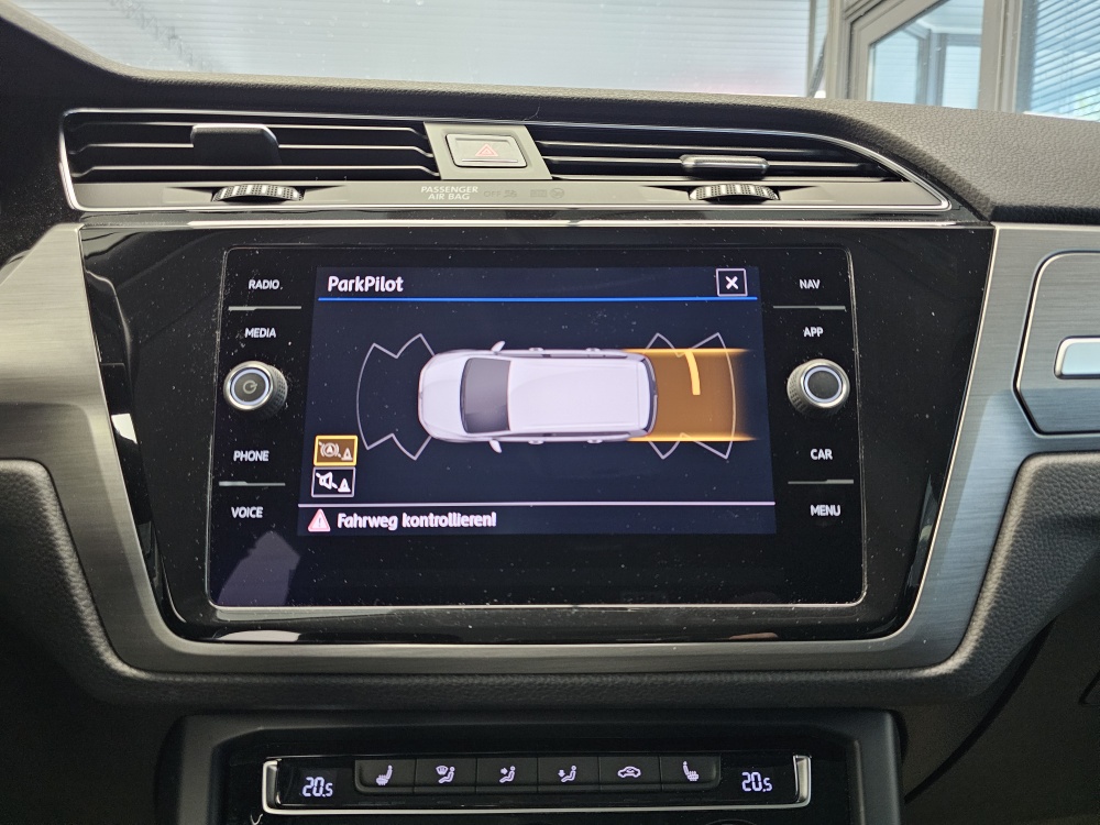 VW Touran  bei Hoffmann Automobile in Wolfsburg kaufen und sofort mitnehmen - Bild 13