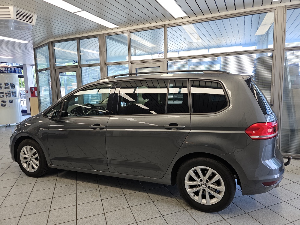 VW Touran  bei Hoffmann Automobile in Wolfsburg kaufen und sofort mitnehmen - Bild 19