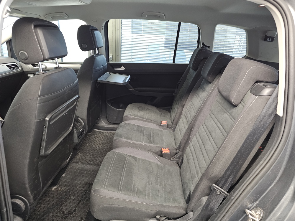 VW Touran  bei Hoffmann Automobile in Wolfsburg kaufen und sofort mitnehmen - Bild 7
