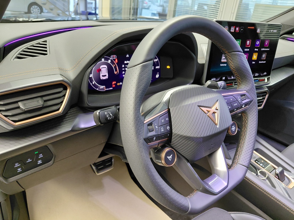 Cupra Formentor  bei Hoffmann Automobile in Wolfsburg kaufen und sofort mitnehmen - Bild 28