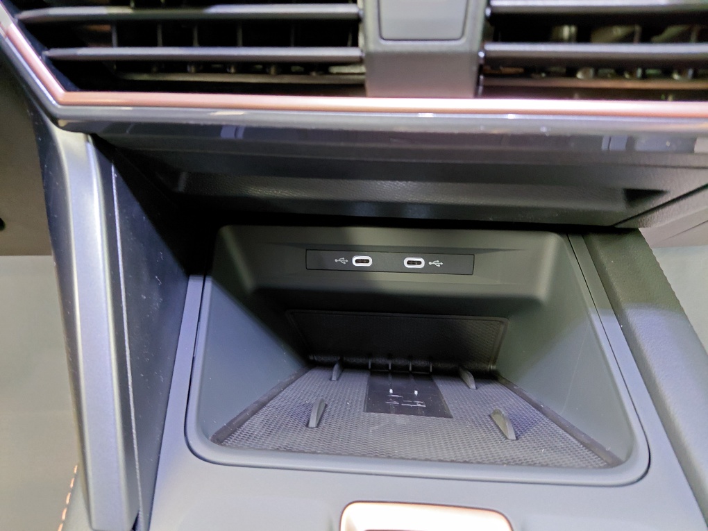 Cupra Formentor  bei Hoffmann Automobile in Wolfsburg kaufen und sofort mitnehmen - Bild 11