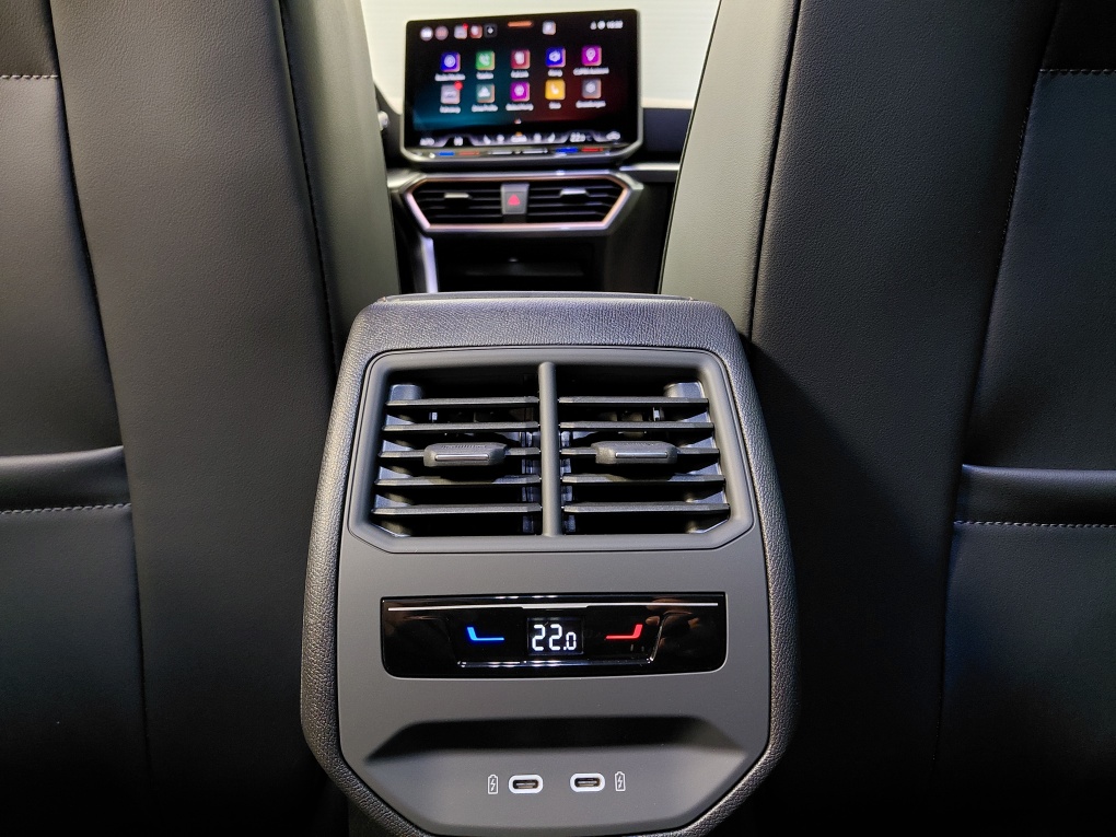 Cupra Formentor  bei Hoffmann Automobile in Wolfsburg kaufen und sofort mitnehmen - Bild 8