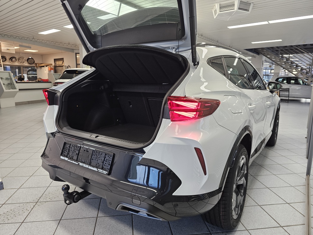 Cupra Formentor bei Hoffmann Automobile in Wolfsburg kaufen und sofort mitnehmen - Bild 2