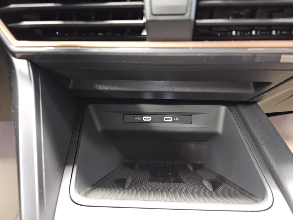 Cupra Formentor bei Hoffmann Automobile in Wolfsburg kaufen und sofort mitnehmen - Bild 11