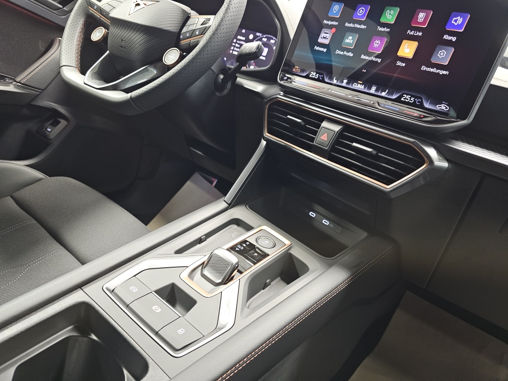 Cupra Formentor  bei Hoffmann Automobile in Wolfsburg kaufen und sofort mitnehmen - Bild 11