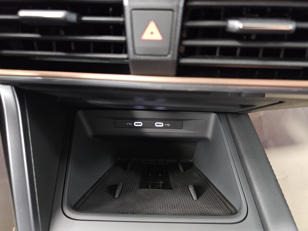 Cupra Formentor  bei Hoffmann Automobile in Wolfsburg kaufen und sofort mitnehmen - Bild 12