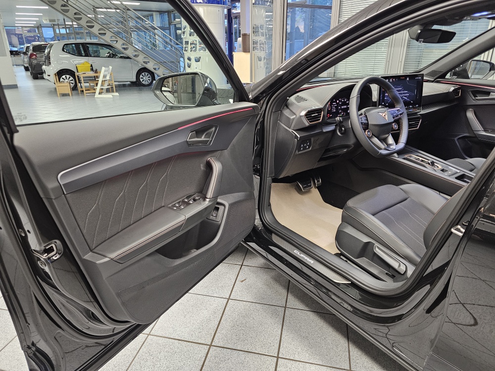Cupra Formentor  bei Hoffmann Automobile in Wolfsburg kaufen und sofort mitnehmen - Bild 36
