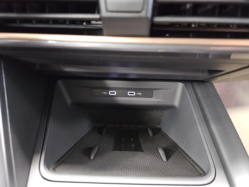 Cupra Formentor  bei Hoffmann Automobile in Wolfsburg kaufen und sofort mitnehmen - Bild 12