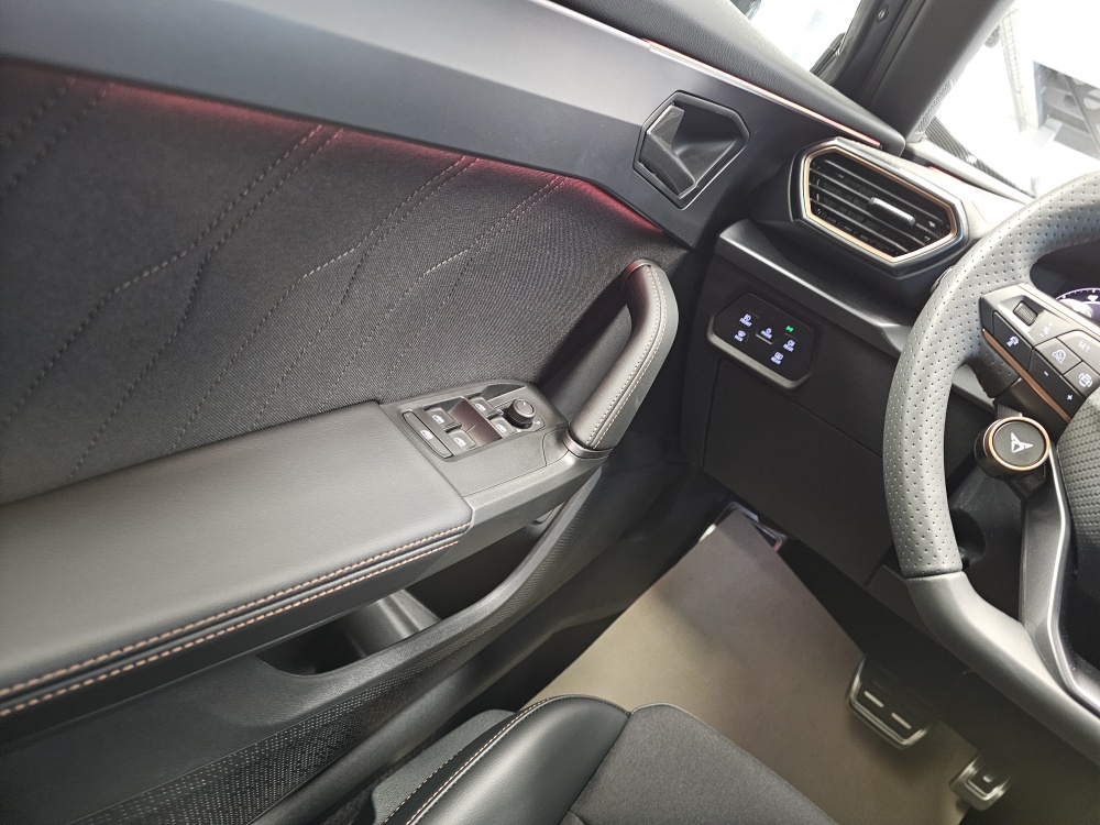 Cupra Formentor  bei Hoffmann Automobile in Wolfsburg kaufen und sofort mitnehmen - Bild 31