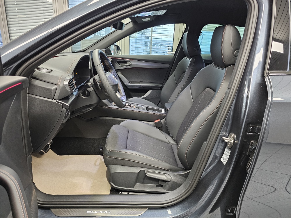 Cupra Formentor  bei Hoffmann Automobile in Wolfsburg kaufen und sofort mitnehmen - Bild 34