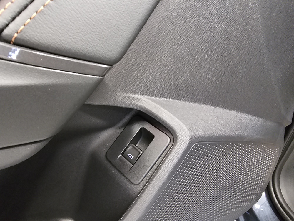 Cupra Formentor  bei Hoffmann Automobile in Wolfsburg kaufen und sofort mitnehmen - Bild 35