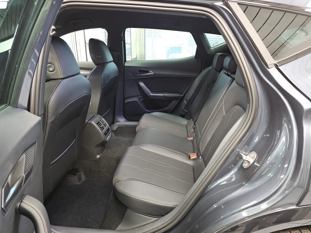 Cupra Formentor  bei Hoffmann Automobile in Wolfsburg kaufen und sofort mitnehmen - Bild 8