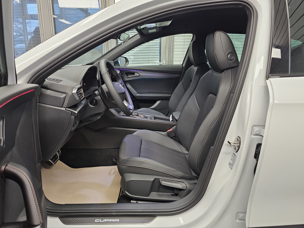 Cupra Formentor  bei Hoffmann Automobile in Wolfsburg kaufen und sofort mitnehmen - Bild 32