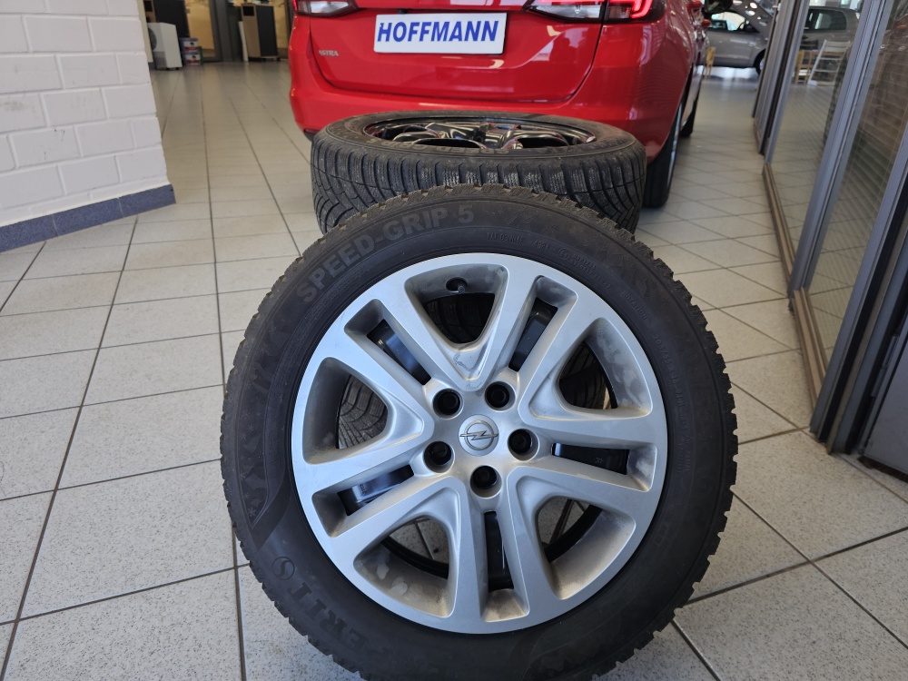 Opel Astra Sports Tourer  bei Hoffmann Automobile in Wolfsburg kaufen und sofort mitnehmen - Bild 4