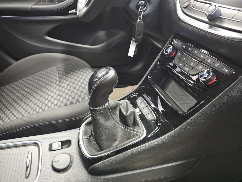 Opel Astra Sports Tourer  bei Hoffmann Automobile in Wolfsburg kaufen und sofort mitnehmen - Bild 8