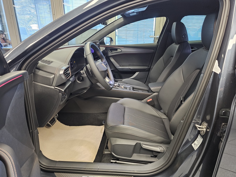 Cupra Leon Sportstourer  bei Hoffmann Automobile in Wolfsburg kaufen und sofort mitnehmen - Bild 23