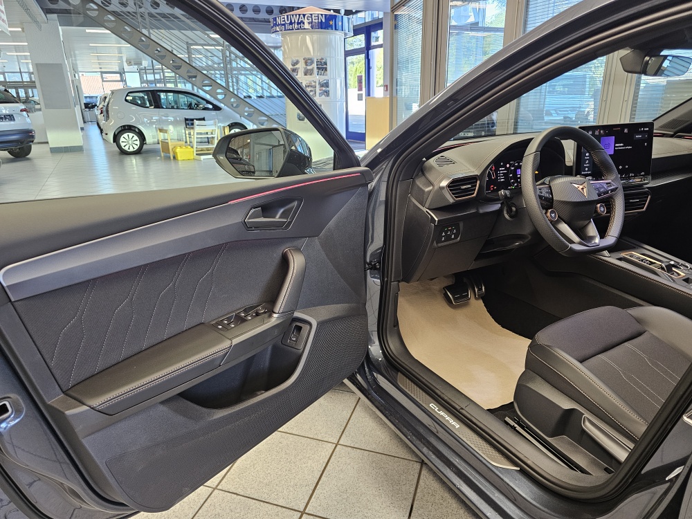 Cupra Leon Sportstourer  bei Hoffmann Automobile in Wolfsburg kaufen und sofort mitnehmen - Bild 24