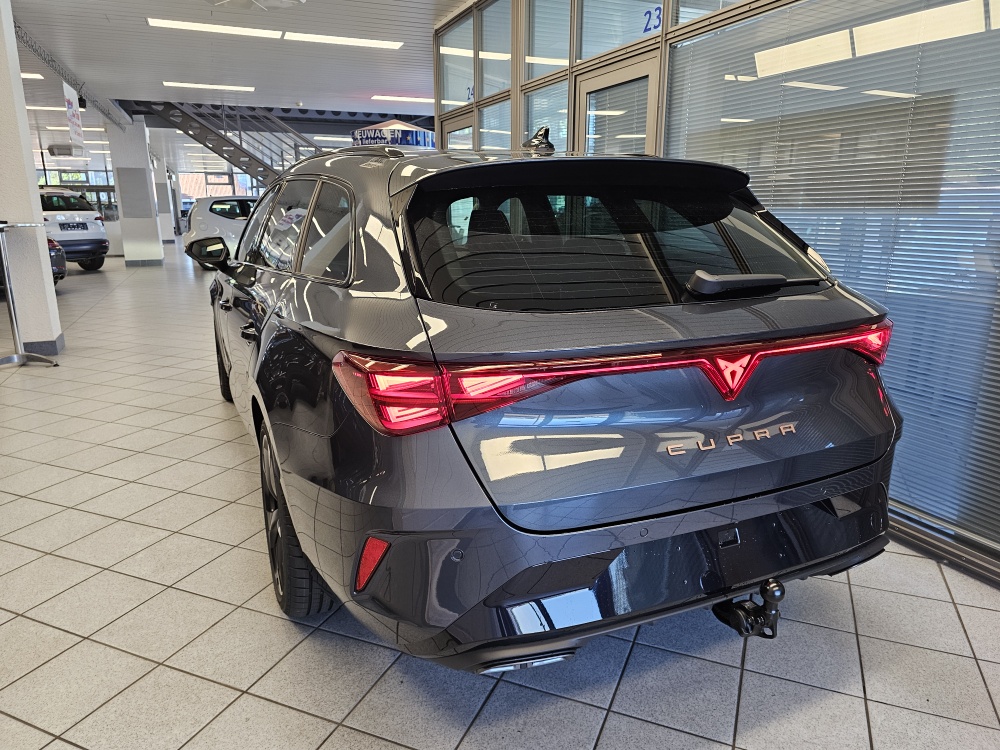 Cupra Leon Sportstourer  bei Hoffmann Automobile in Wolfsburg kaufen und sofort mitnehmen - Bild 4