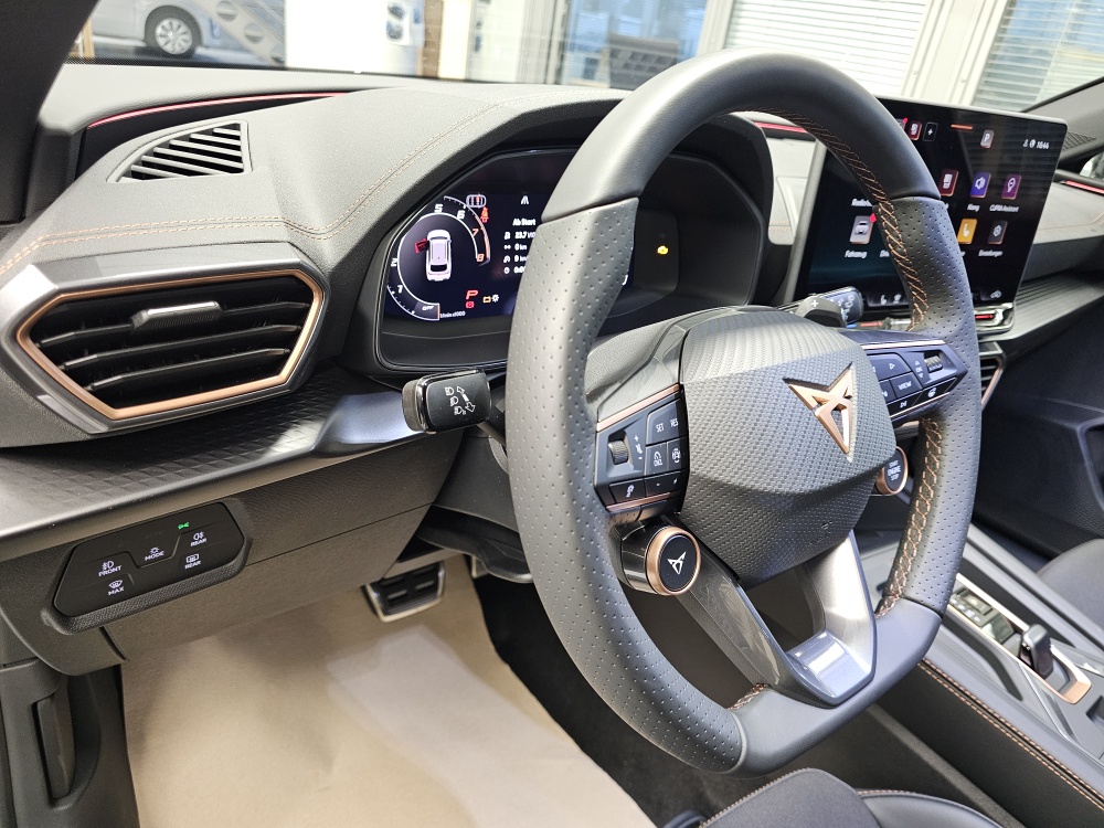 Cupra Leon Sportstourer  bei Hoffmann Automobile in Wolfsburg kaufen und sofort mitnehmen - Bild 30