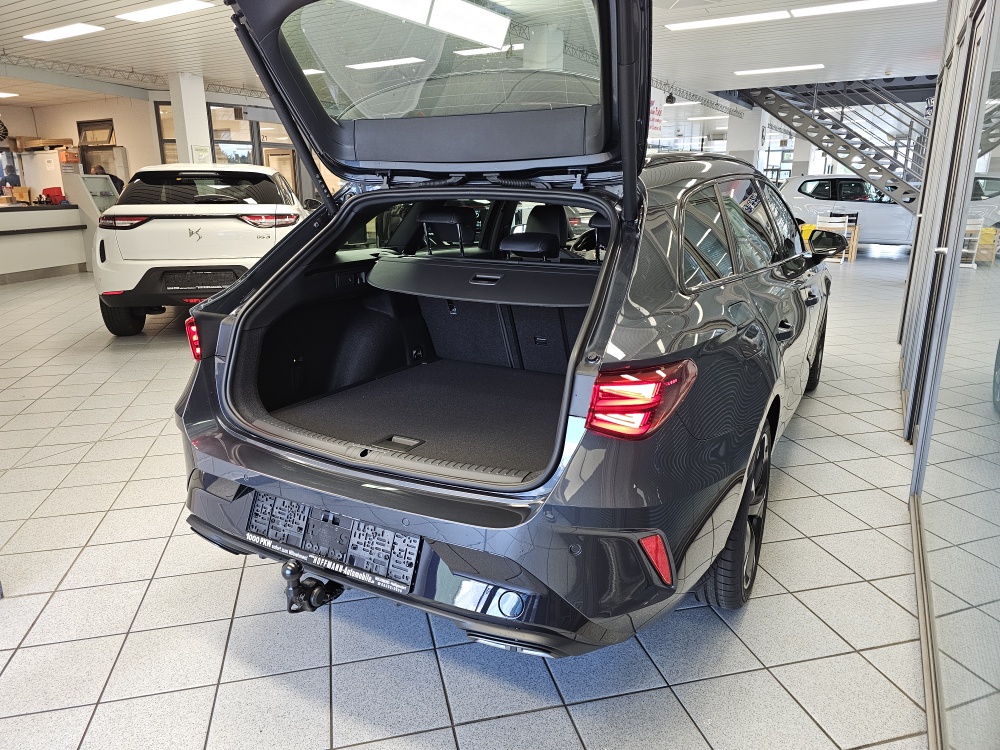 Cupra Leon Sportstourer bei Hoffmann Automobile in Wolfsburg kaufen und sofort mitnehmen - Bild 2