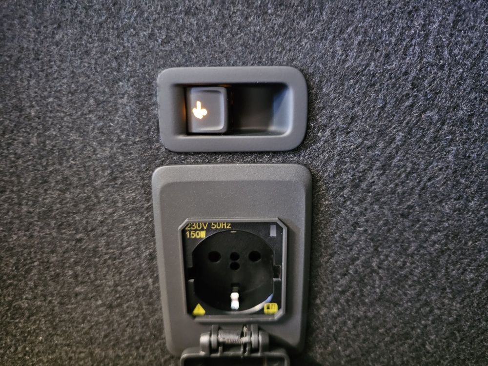 Cupra Leon Sportstourer bei Hoffmann Automobile in Wolfsburg kaufen und sofort mitnehmen - Bild 4