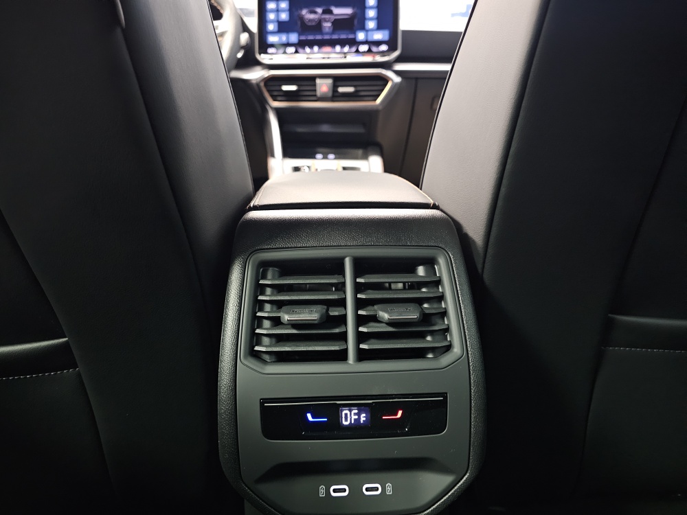 Cupra Leon Sportstourer bei Hoffmann Automobile in Wolfsburg kaufen und sofort mitnehmen - Bild 8