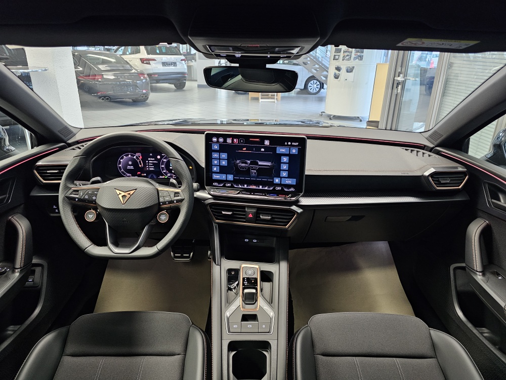 Cupra Leon Sportstourer bei Hoffmann Automobile in Wolfsburg kaufen und sofort mitnehmen - Bild 9