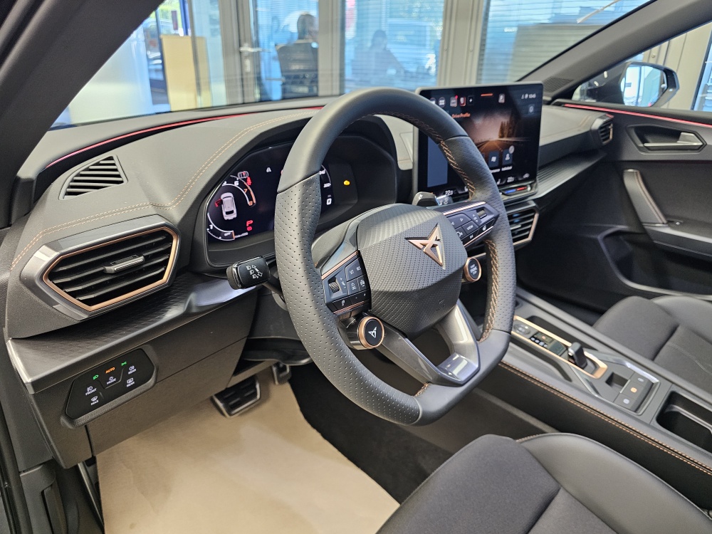 Cupra Leon Sportstourer  bei Hoffmann Automobile in Wolfsburg kaufen und sofort mitnehmen - Bild 23